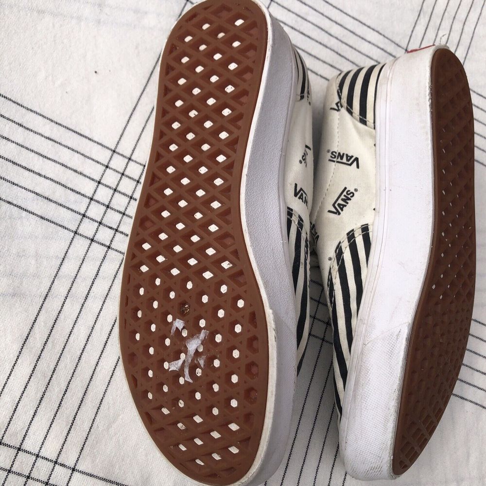 Vans ComfyCush Era Black White Striped Marshmallow Skate Shoe Men's 4.5 Women 6 - Picture 9 of 10